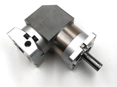 轉(zhuǎn)角行星減速機(jī)在應(yīng)用時(shí)候發(fā)熱的解決方法是怎么樣的呢？