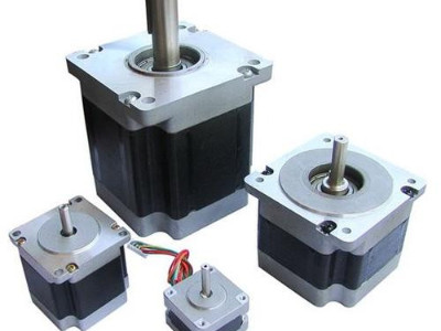 一臺驅(qū)動器到底能不能配套2臺步進(jìn)電機(jī)，聽華科星怎么說